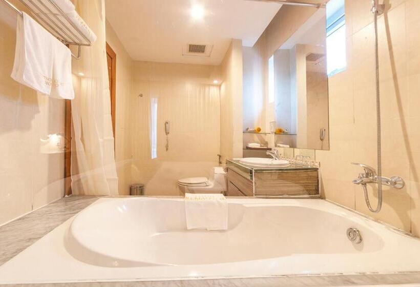 اتاق لوکس سه تخته, Vietsovpetro Hotel Dalat