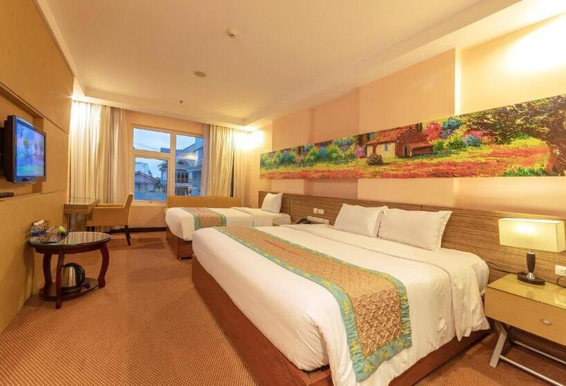 اتاق لوکس سه تخته, Vietsovpetro Hotel Dalat