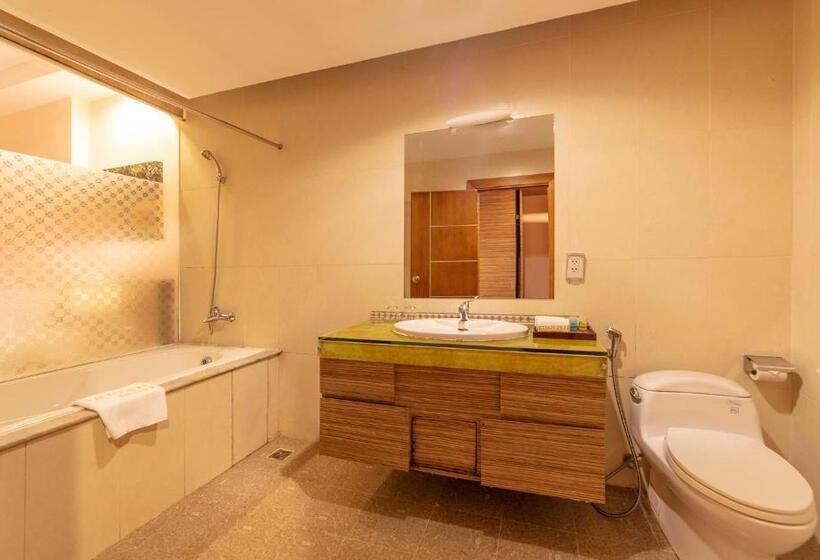 Трехместный Номер Deluxe, Vietsovpetro Hotel Dalat