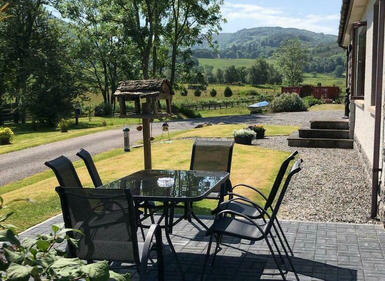Номер Стандарт, Carn A Chuilinn House