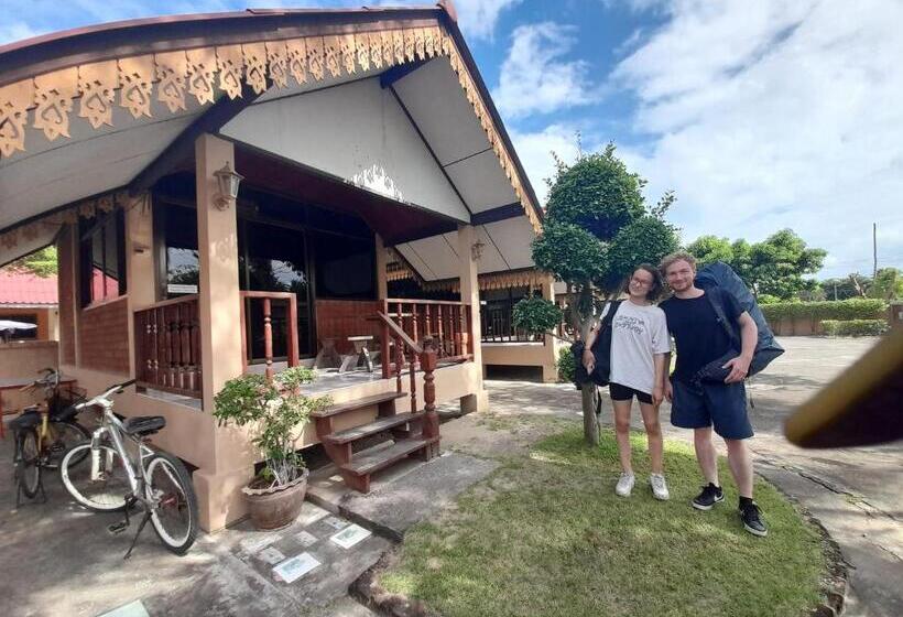 스위트, สุขทวีรีสอร์ท อ่าวมะนาว