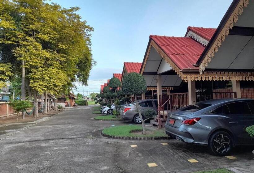 سوییت, สุขทวีรีสอร์ท อ่าวมะนาว