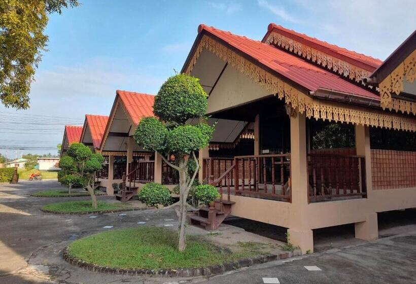 سوییت, สุขทวีรีสอร์ท อ่าวมะนาว