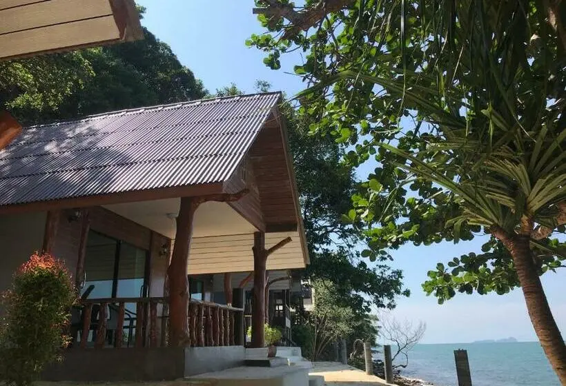 キングサイズベッドのスタンダードルーム, Mupa Resort