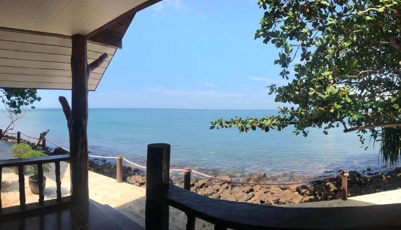 غرفة قياسية سرير كينج, Mupa Resort