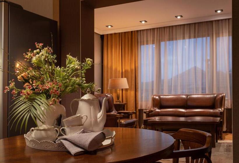 منزل 3 غرف نوم, Luxury Private House In City Center