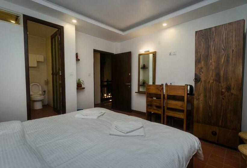 اتاق استاندارد با چشمانداز باغ, Yalamul Garden