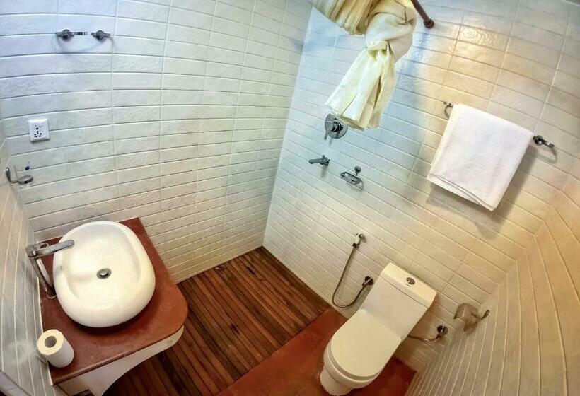 اتاق استاندارد با چشمانداز باغ, Yalamul Garden