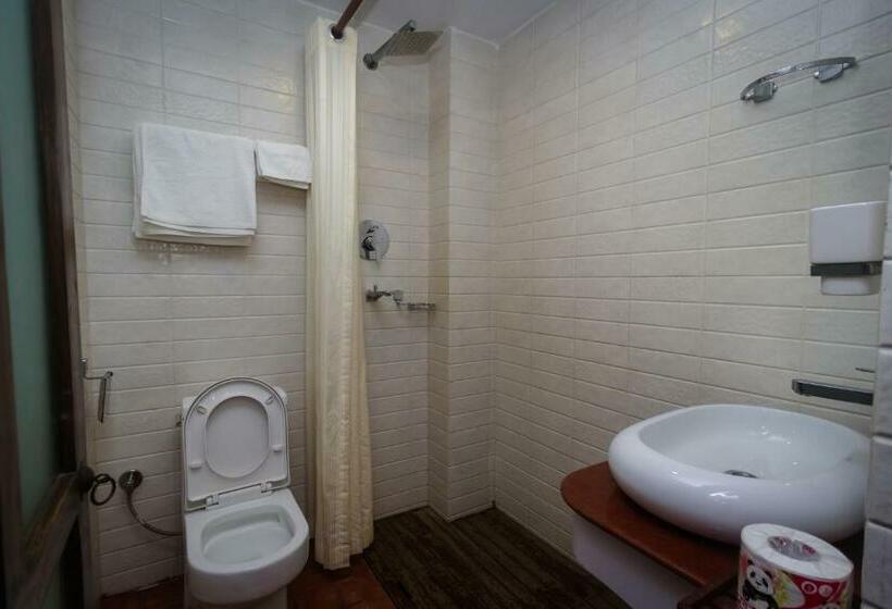 اتاق استاندارد با چشمانداز باغ, Yalamul Garden