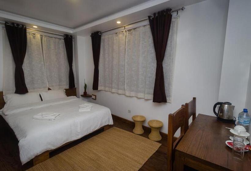 اتاق استاندارد با چشمانداز باغ, Yalamul Garden