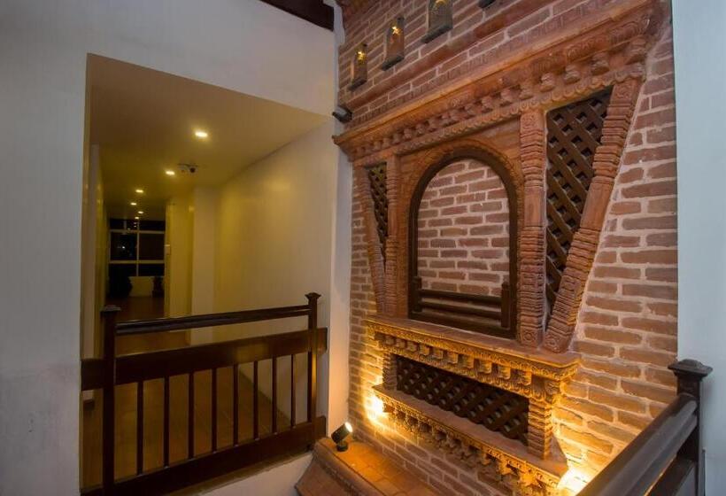 اتاق استاندارد با چشمانداز باغ, Yalamul Garden