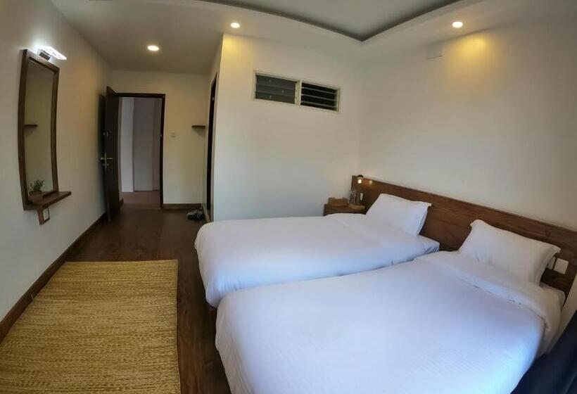 اتاق لوکس با بالکن, Yalamul Garden