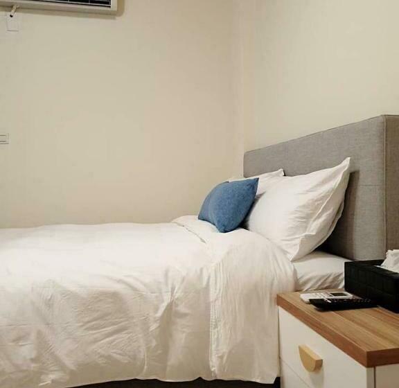 اتاق استاندارد, East Mountain Light Brigade