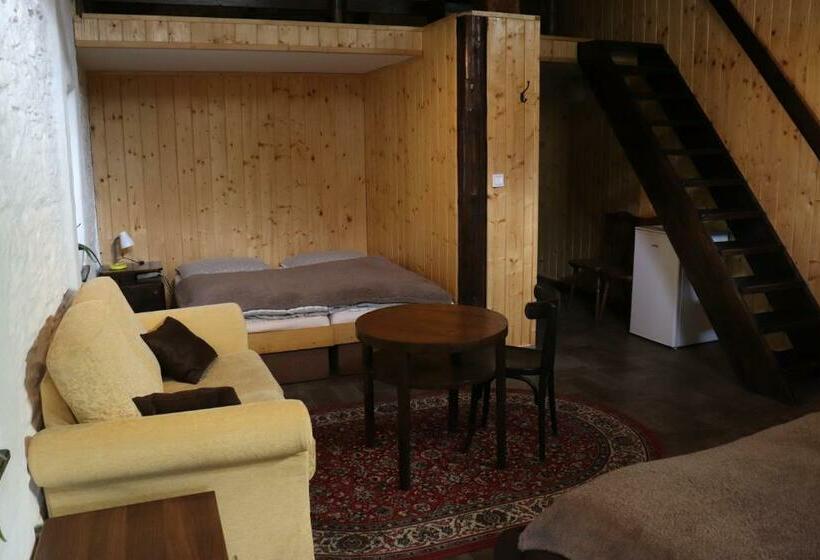 شاليه غرفة نوم واحدة, Hostinec Stará Krčma