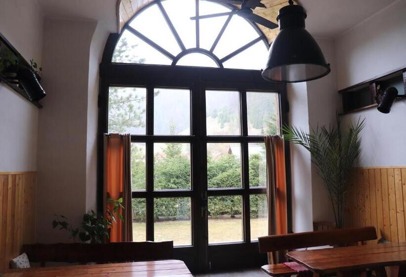 Xalet 1 Dormitori, Hostinec Stará Krčma