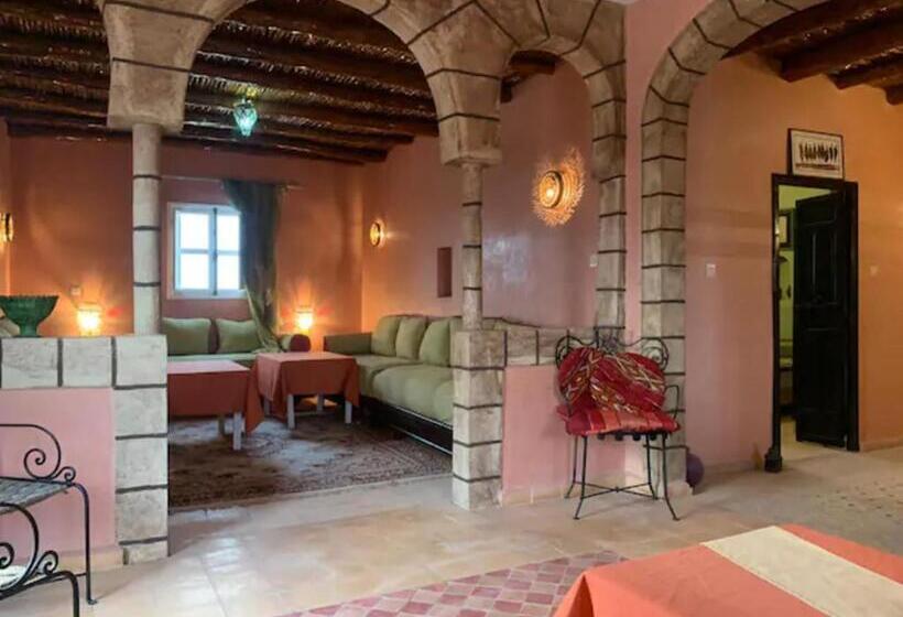 اتاق استاندارد با چشم‌انداز باغ, Nour Mogador