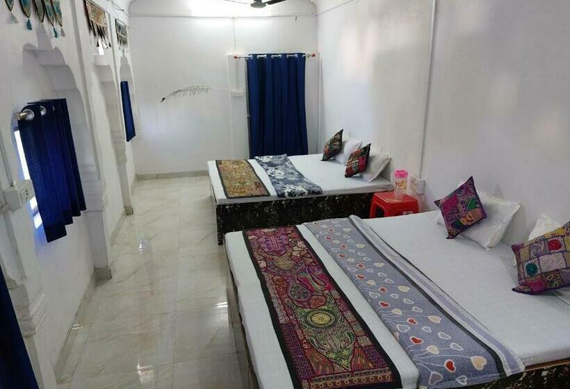 Chambre Quadruple Standard Vue Jardin, Kota Kunj Heritage