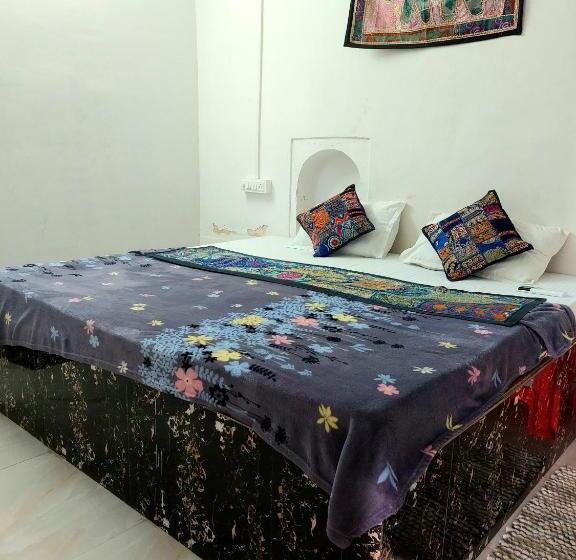 Chambre Economy, Kota Kunj Heritage