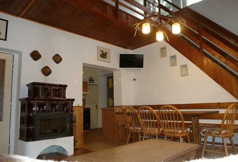 침실 1개 주택, Pod Sněžníkem