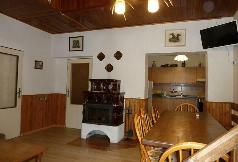 침실 1개 주택, Pod Sněžníkem