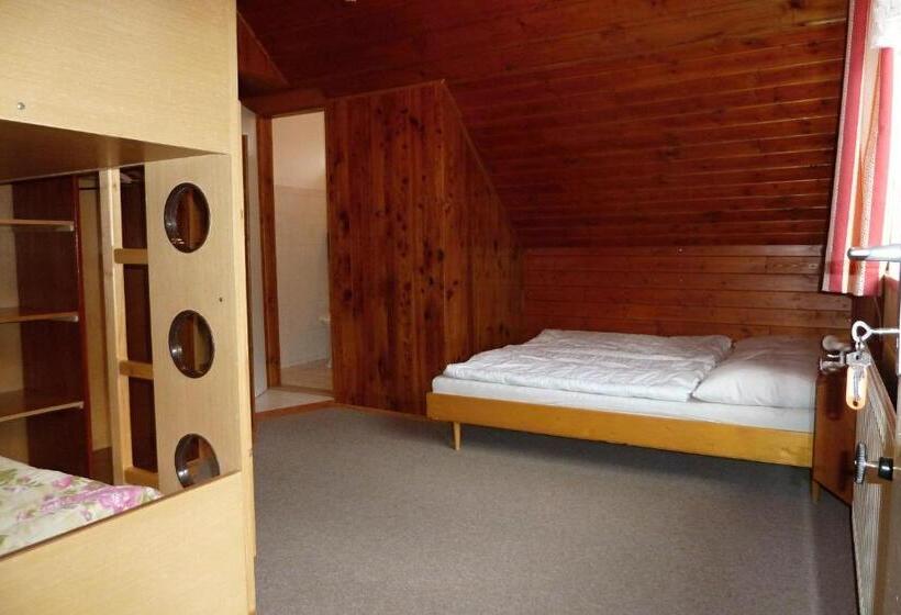 4인용 스탠다드 룸, Pod Sněžníkem