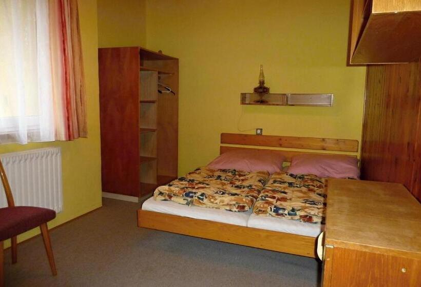 스탠다드 룸, Pod Sněžníkem