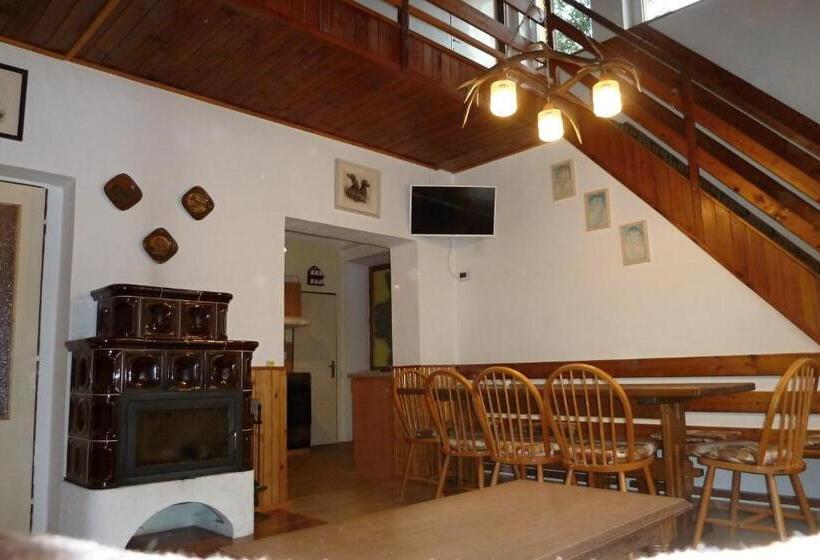 패밀리 룸 공용 욕실, Pod Sněžníkem