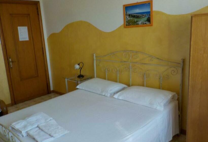 スタンダードトリプルルーム, B&b Il Cedro