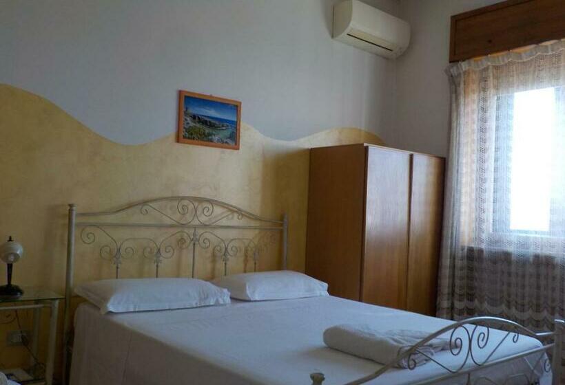 اتاق استاندارد سه نفره, B&b Il Cedro