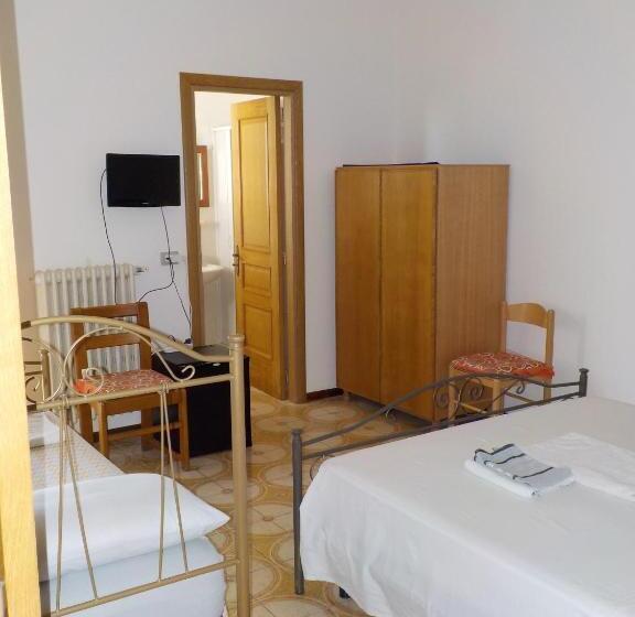 バルコニー付きスタンダードトリプルルーム, B&b Il Cedro