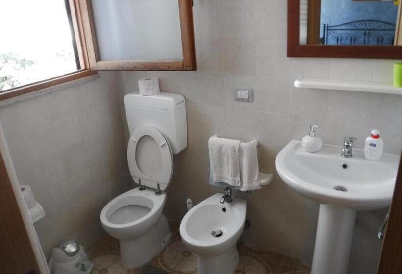 バルコニー付きスタンダードトリプルルーム, B&b Il Cedro