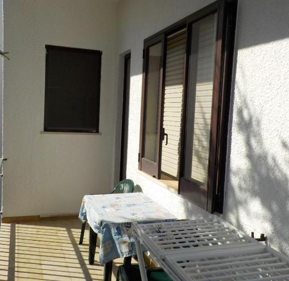 バルコニー付きスタンダードトリプルルーム, B&b Il Cedro