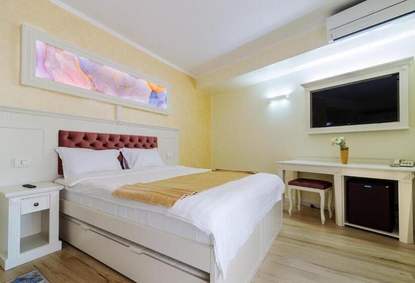 اتاق استاندارد با بالکن, Central   Baile Olanesti
