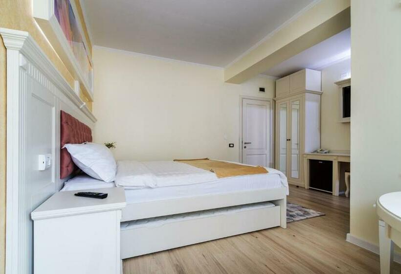 اتاق استاندارد با بالکن, Central   Baile Olanesti