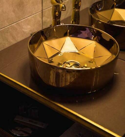 اتاق استاندارد یک نفره, West Shine Boutique