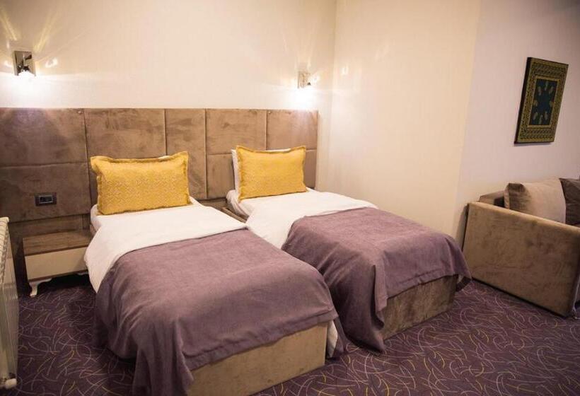 اتاق لوکس چهار تخته, West Shine Boutique