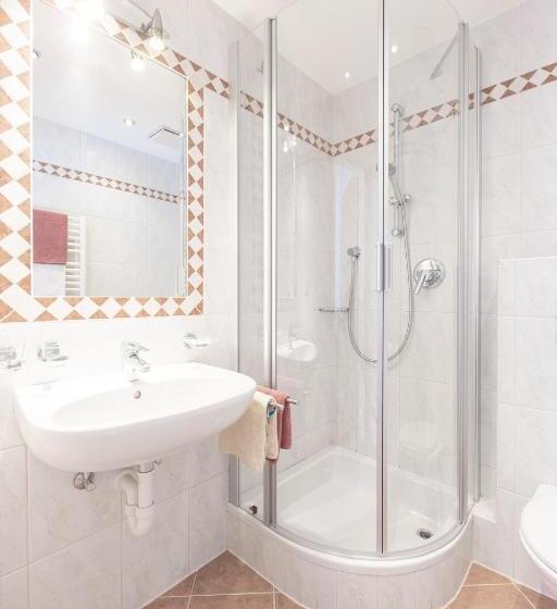 Номер Стандарт с Балконом, Pension Gulla   Ferienhaus Appartements B&b