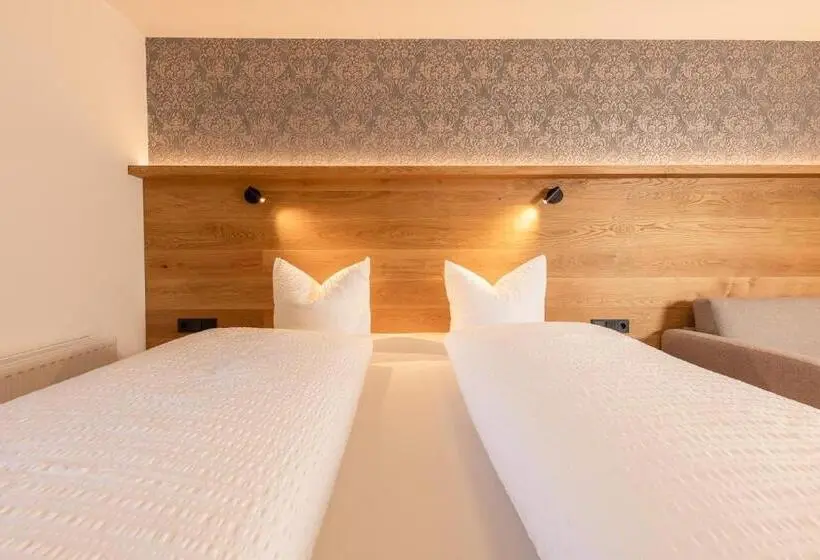 سوییت خانوادگی, Pension Gulla   Ferienhaus Appartements B&b