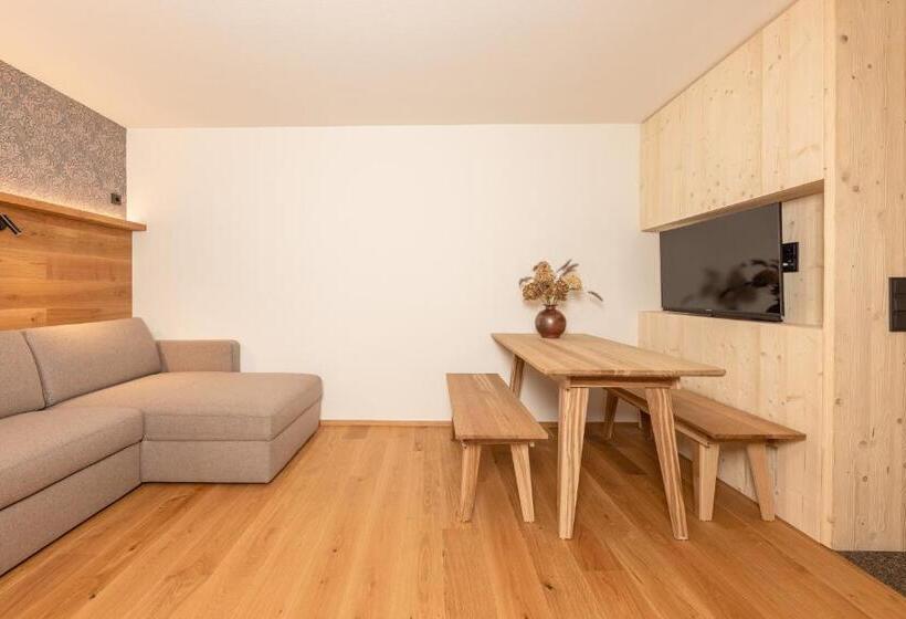 آپارتمان 1 خوابه با چشمانداز, Pension Gulla   Ferienhaus Appartements B&b