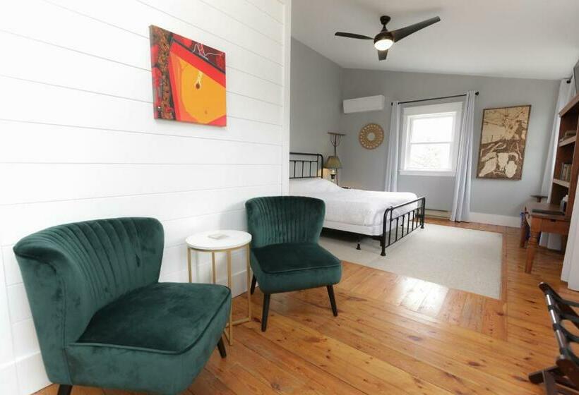 Люкс Кровать Кинг, Jackson S Falls Country Inn