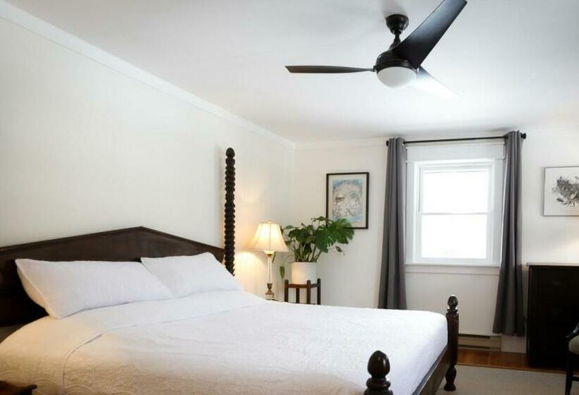 جناح سرير كينج, Jackson S Falls Country Inn