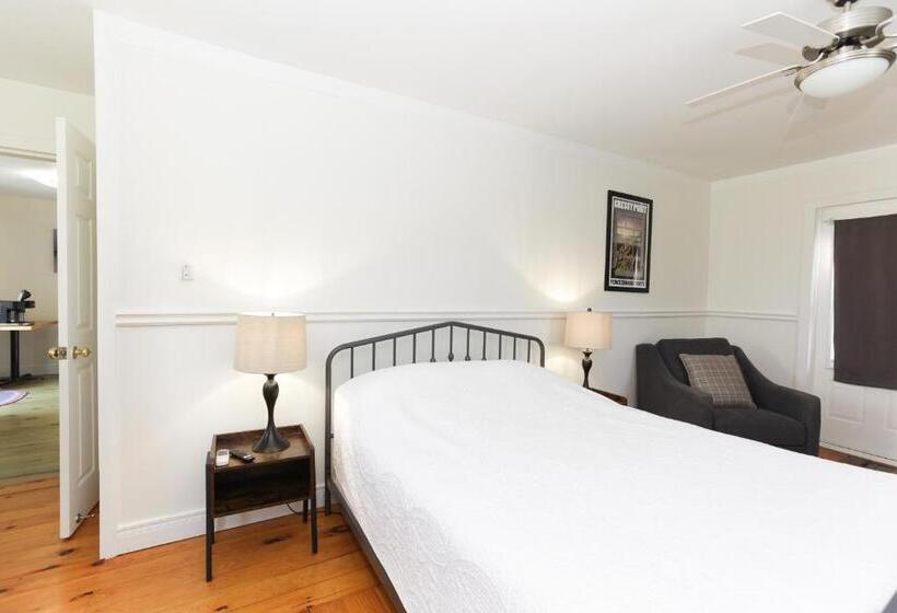 شقة غرفتين, Jackson S Falls Country Inn