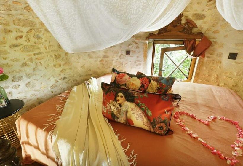 غرفة ديلوكس ذات إطلالة, Gite Insolite Domaine Forrest Loire