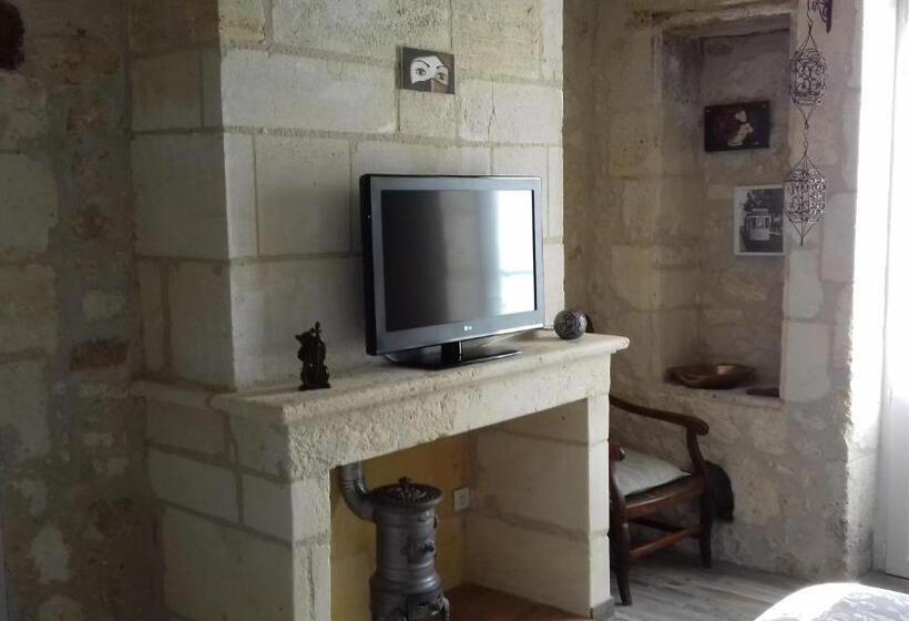 스탠다드 트리플 룸, La Girondine