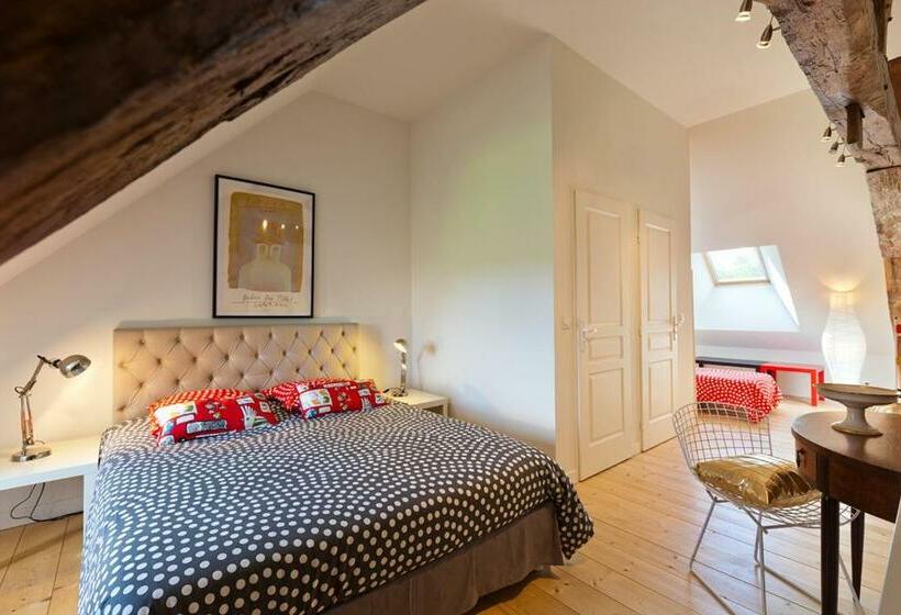 スイート, La Tour Charlemagne