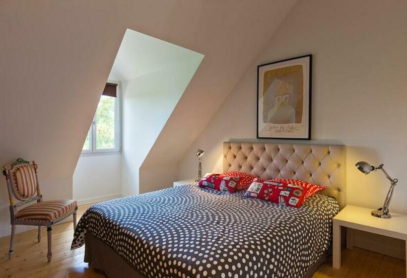 スイート, La Tour Charlemagne