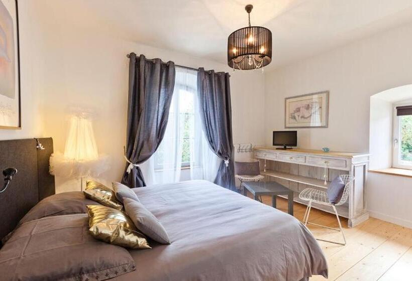 デラックスルーム, La Tour Charlemagne