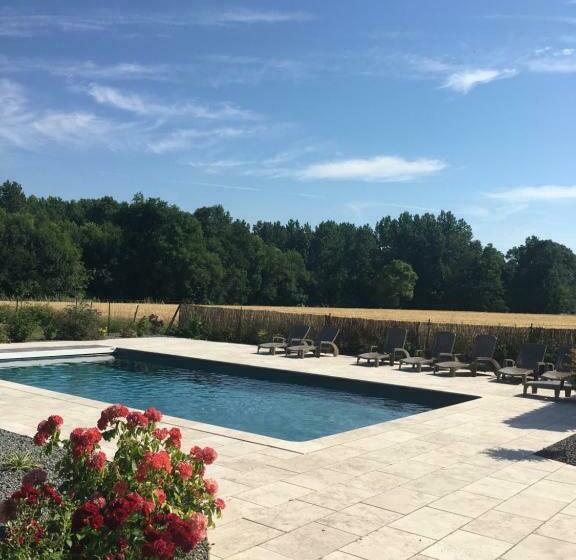 חדר דלוקס, Logis De L Arceau