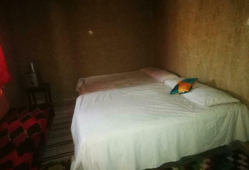 اتاق استاندارد, Oasis Travel