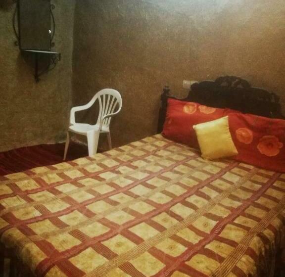 اتاق استاندارد, Oasis Travel